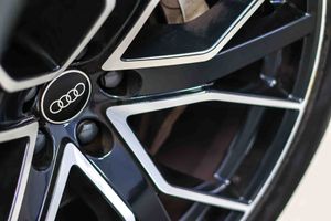 Audi Q8 55 TFSIe 280kW Black Line Pl quattro tip SLine **Techo panorámico** - Foto 27