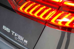 Audi Q8 55 TFSIe 280kW Black Line Pl quattro tip SLine **Techo panorámico** - Foto 18