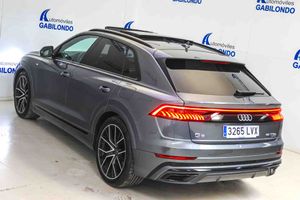 Audi Q8 55 TFSIe 280kW Black Line Pl quattro tip SLine **Techo panorámico** - Foto 17