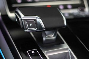 Audi Q8 55 TFSIe 280kW Black Line Pl quattro tip SLine **Techo panorámico** - Foto 50