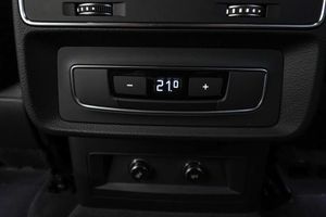 Audi Q8 55 TFSIe 280kW Black Line Pl quattro tip SLine **Techo panorámico** - Foto 56