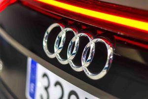 Audi Q8 55 TFSIe 280kW Black Line Pl quattro tip SLine **Techo panorámico** - Foto 26