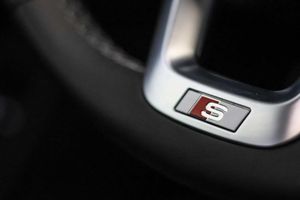 Audi Q8 55 TFSIe 280kW Black Line Pl quattro tip SLine **Techo panorámico** - Foto 42