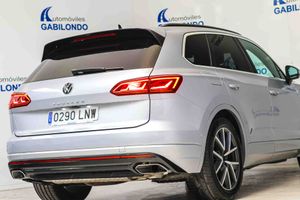 Volkswagen Touareg R-Line 3.0 V6 TDI 170kW Tip 4M **Techo solar** - Foto 27