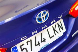 Toyota Camry 2.5 220H Advance - Foto 11