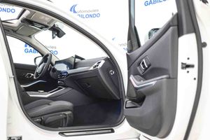BMW Serie 3 318d Touring Auto - Foto 49
