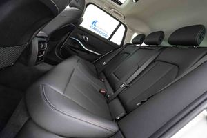 BMW Serie 3 318d Touring Auto - Foto 47