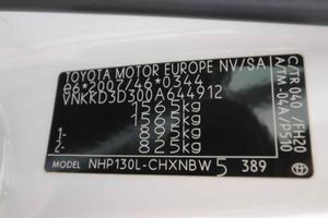 Toyota Yaris 1.5 100H Active - Foto 7