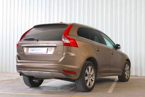 Volvo XC60 2.0 D3 Momentum Auto - Foto 8
