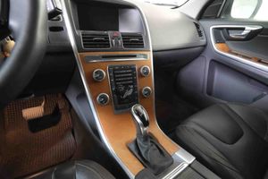 Volvo XC60 2.0 D3 Momentum Auto - Foto 13