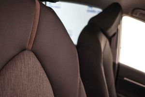 Toyota Camry 2.5 220H Advance - Foto 47
