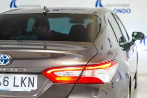 Toyota Camry 2.5 220H Advance - Foto 14