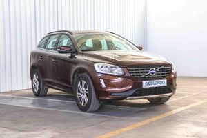 Volvo XC60 2.0 D4 Momentum - Foto 3