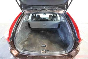 Volvo XC60 2.0 D4 Momentum - Foto 24