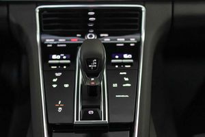 Porsche Panamera 4 E-Hybrid Platinum Edit Sport Turismo **Techo panorámico** - Foto 45
