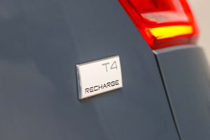 Volvo XC40 1.5 T4 Twin Recharge Inscription Auto - Foto 15