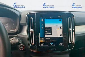Volvo XC40 1.5 T4 Twin Recharge Inscription Auto - Foto 5