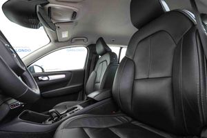 Volvo XC40 1.5 T4 Twin Recharge Inscription Auto - Foto 30
