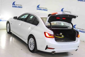 BMW Serie 3 320e - Foto 23