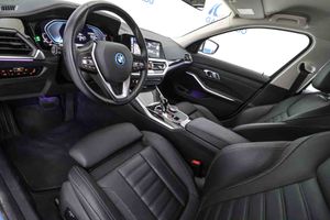BMW Serie 3 320e - Foto 29