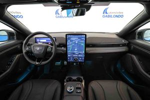 Ford Mustang Mach-E Premium AWD Ran. Están. (Bat. LFP) 232kW **Techo panorámico** - Foto 40