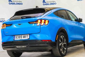Ford Mustang Mach-E Premium AWD Ran. Están. (Bat. LFP) 232kW **Techo panorámico** - Foto 31