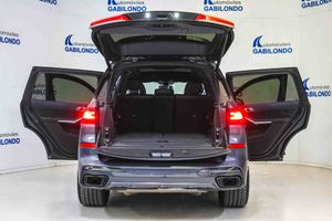 BMW X7 xDrive40i M Sport *Techo panorámico* **7 plazas** - Foto 25