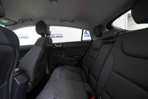 Hyundai IONIQ 1.6 GDI PHEV Klass DCT - Foto 52