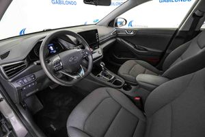 Hyundai IONIQ 1.6 GDI PHEV Klass DCT - Foto 31