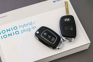 Hyundai IONIQ 1.6 GDI PHEV Klass DCT - Foto 62