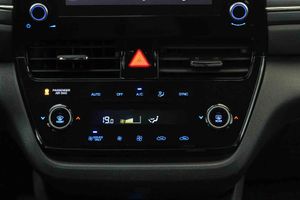 Hyundai IONIQ 1.6 GDI PHEV Klass DCT - Foto 46
