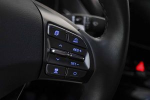 Hyundai IONIQ 1.6 GDI PHEV Klass DCT - Foto 40