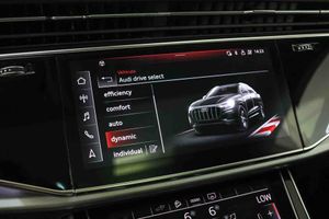 Audi Q8 55 TFSIe 280kW (381CV) quattro tiptronic **Techo panorámico** - Foto 62