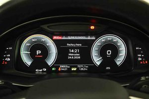 Audi Q8 55 TFSIe 280kW (381CV) quattro tiptronic **Techo panorámico** - Foto 46