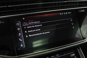 Audi Q8 55 TFSIe 280kW (381CV) quattro tiptronic **Techo panorámico** - Foto 64