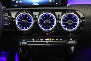 Mercedes Clase A A 180 d **Techo panorámico** - Foto 43
