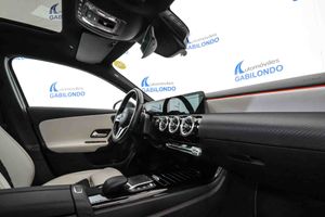 Mercedes Clase A A 180 d **Techo panorámico** - Foto 46