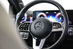 Mercedes Clase A A 180 d **Techo panorámico** - Foto 34