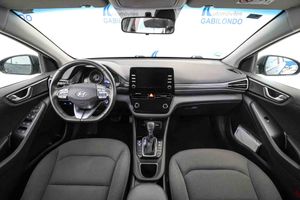 Hyundai IONIQ 1.6 GDI HEV Klass DCT - Foto 32