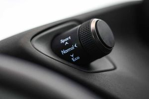Lexus UX 2.0 250h Business - Foto 40