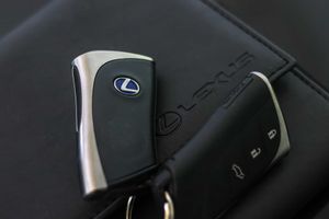 Lexus UX 2.0 250h Business - Foto 67