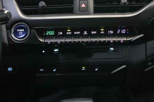 Lexus UX 2.0 250h Business - Foto 48