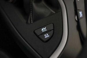Lexus UX 2.0 250h Business - Foto 44