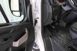 Opel Movano F 3500 L3H3 CDTI 150 **Rampa de carga** - Foto 31