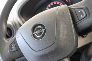 Opel Movano F 3500 L3H3 CDTI 150 **Rampa de carga** - Foto 33