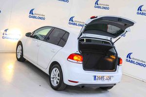 Volkswagen Golf 1.6 TDI 105 DSG Advance BMotion Tech - Foto 19