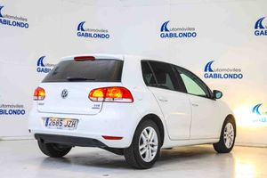 Volkswagen Golf 1.6 TDI 105 DSG Advance BMotion Tech - Foto 10