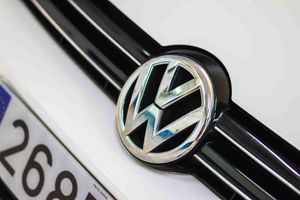 Volkswagen Golf 1.6 TDI 105 DSG Advance BMotion Tech - Foto 8
