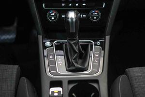 Volkswagen Passat Variant Executive 1.5 TSI 110kW DSG - Foto 40