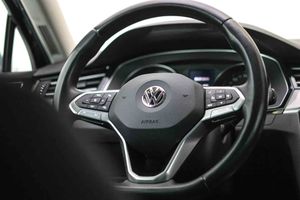 Volkswagen Passat Variant Executive 1.5 TSI 110kW DSG - Foto 33